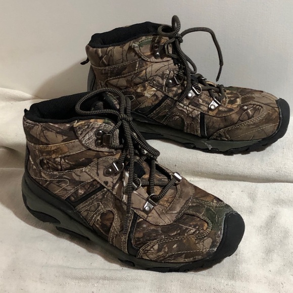realtree hiking boots